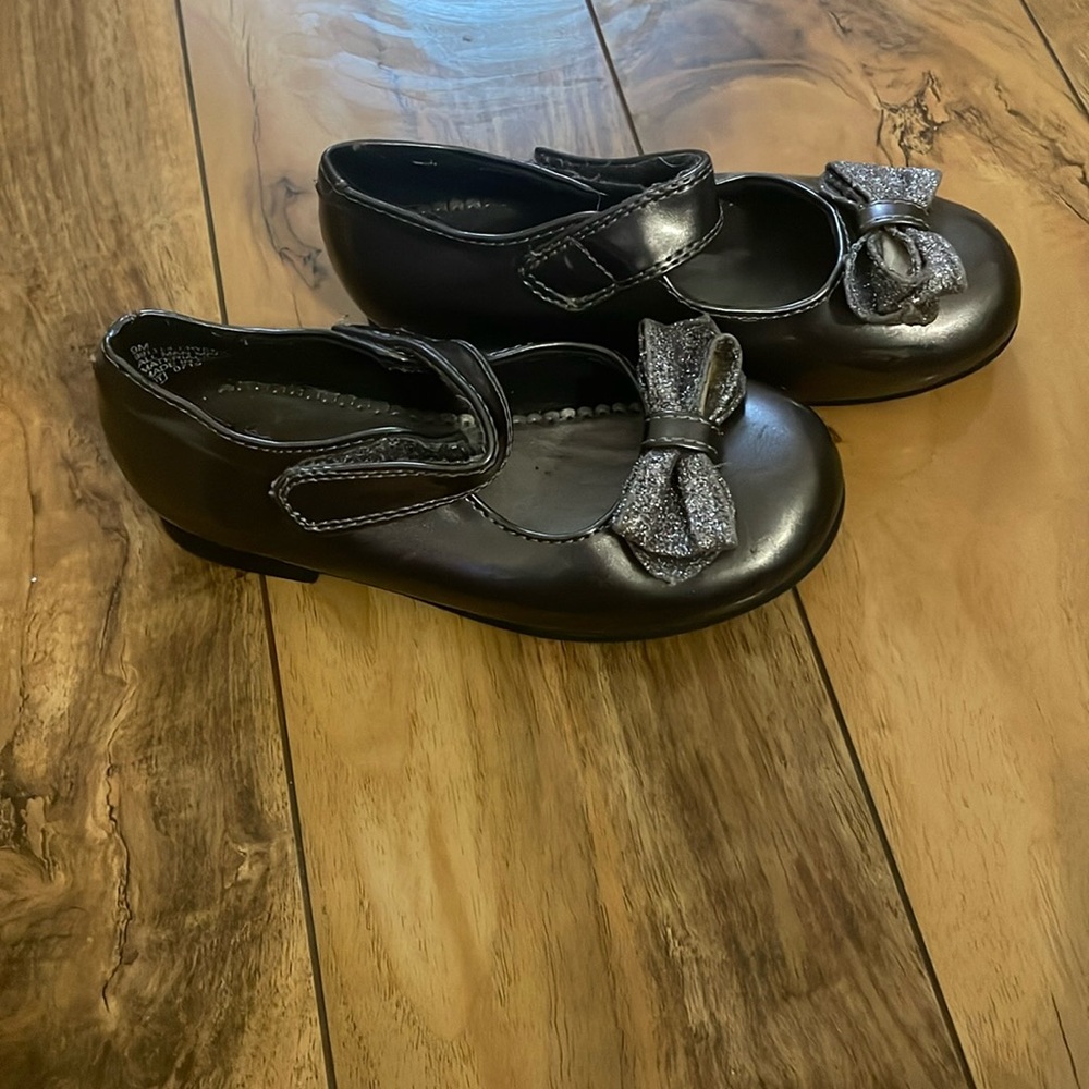 Kids dress shoes
